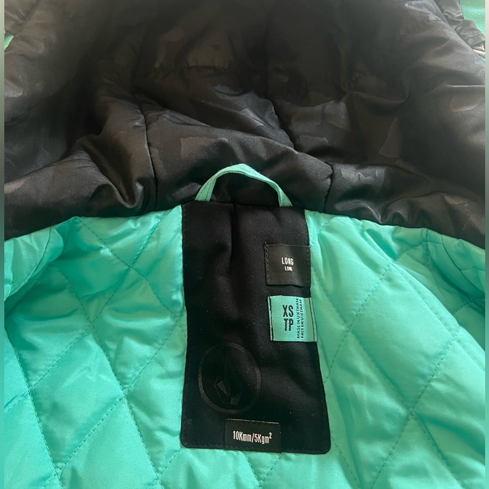 Volcom ACT insulated jacket - Picture 3 of 8